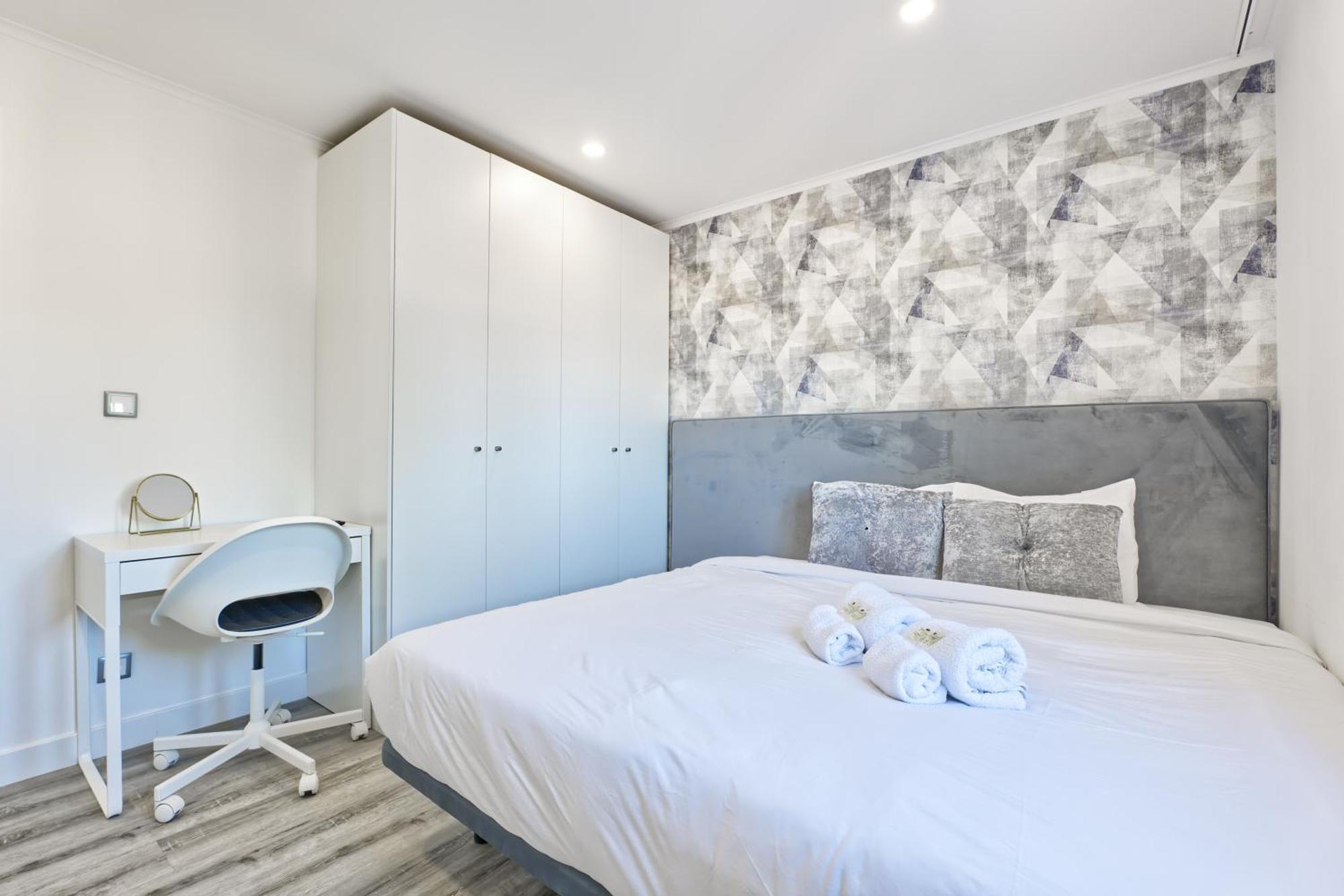 Apartment Portucale ! Santa Clara Terrace & Jacuzzi *